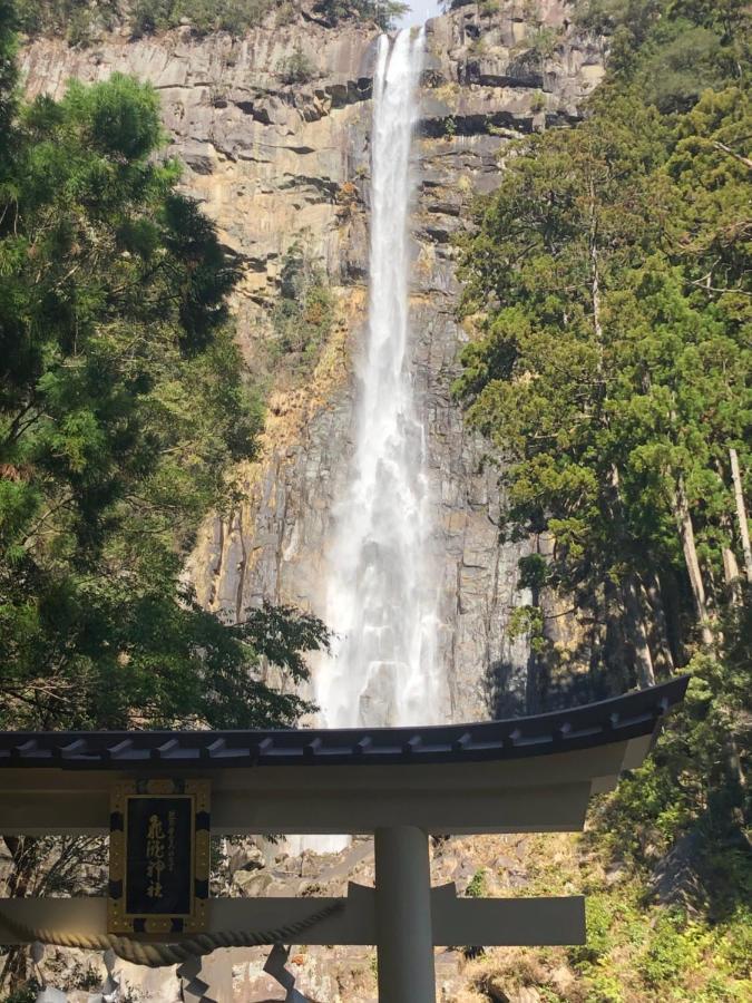 浜の宮七福神 1棟貸し9名様までご利用できます Villa Nachikatsuura Exteriör bild