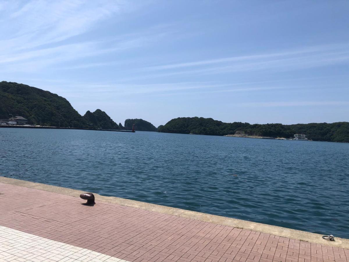 浜の宮七福神 1棟貸し9名様までご利用できます Villa Nachikatsuura Exteriör bild